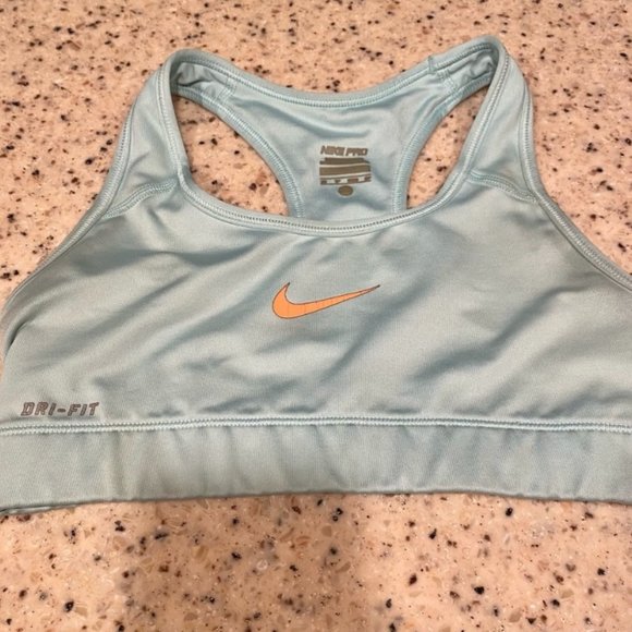 Nike Sports Bra - Picture 1 of 1